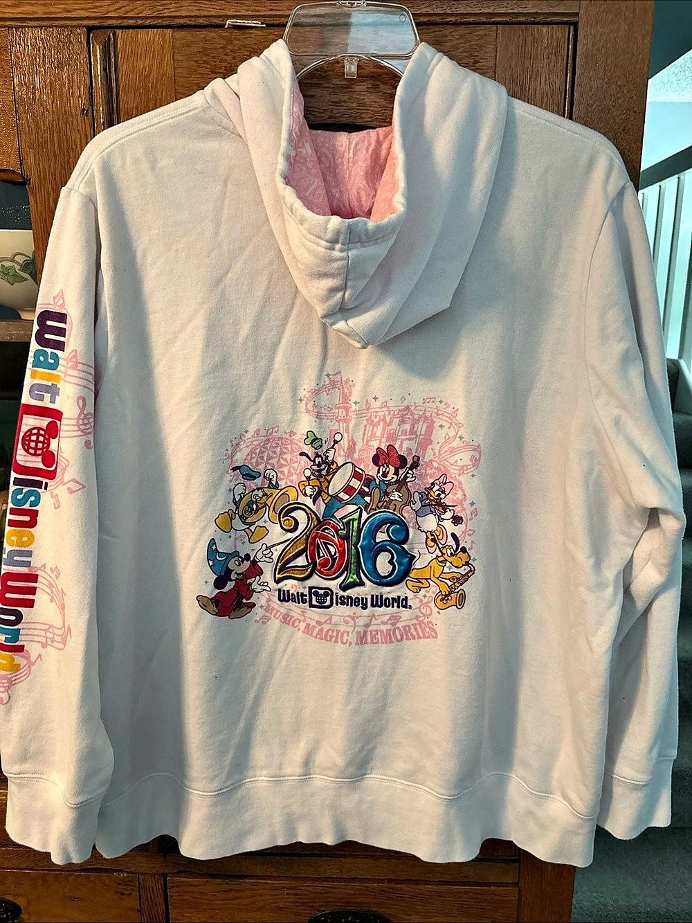 Disney 2016 Walt Disney World Music, Magic, Memories hoodie Graphic Hoodie Size - Picture 2 of 12